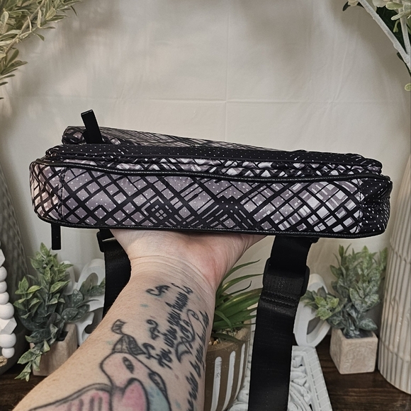 TUTILO | PADDED NYLON MESSANGER BAG CROSSBODY - Picture 6 of 14